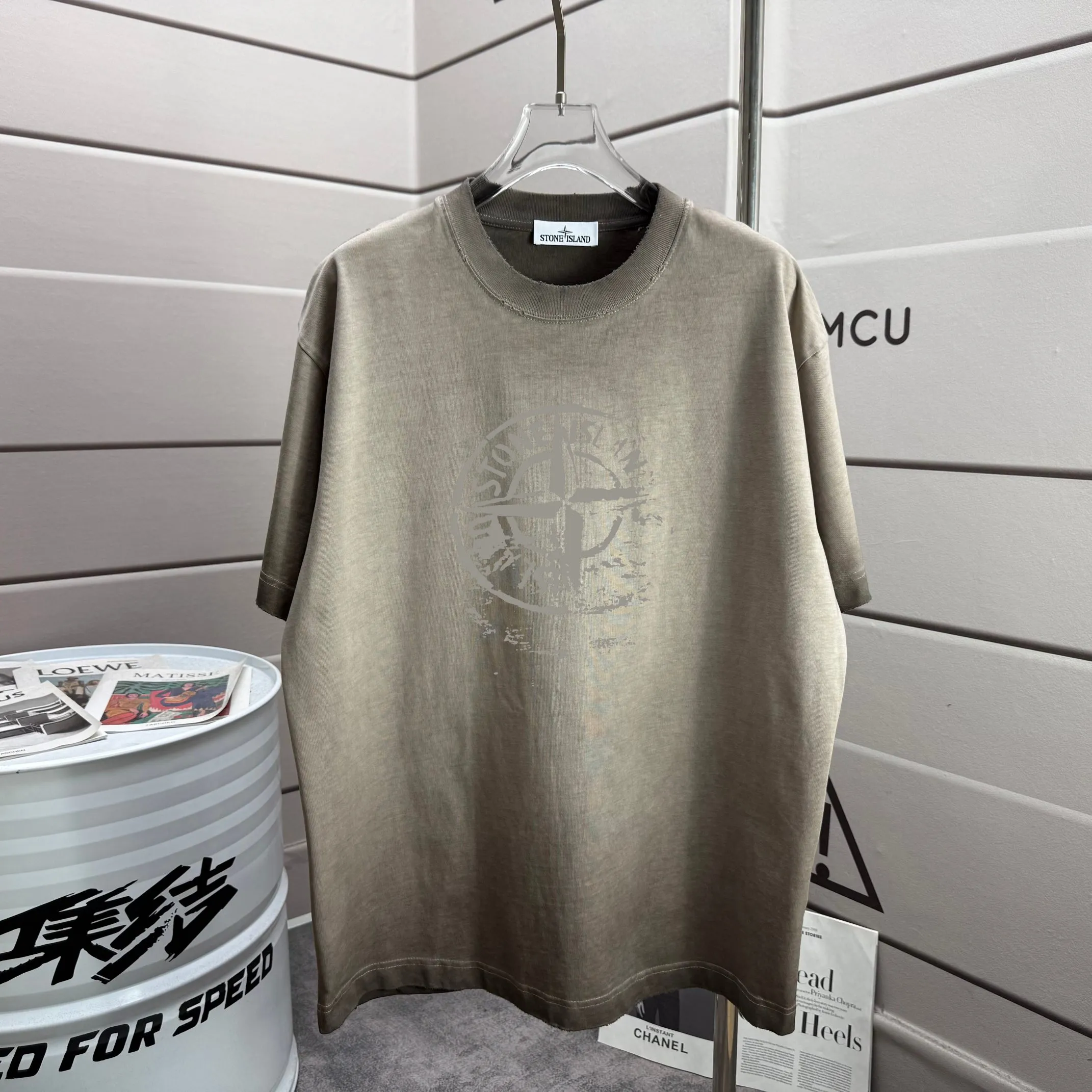 P160 Ston* islan* 石*岛 2025 autumn and winter new style Washed and worn 320g round neck short-sleeved tee Unisex loose version Color: Washed black Washed white Washed gray Brown Size: S M L XL XXL Size: S (90-130 pounds) M (120-150 pounds) L (140-165 pounds) (160-180 catties) XXL (180-210 catties)
